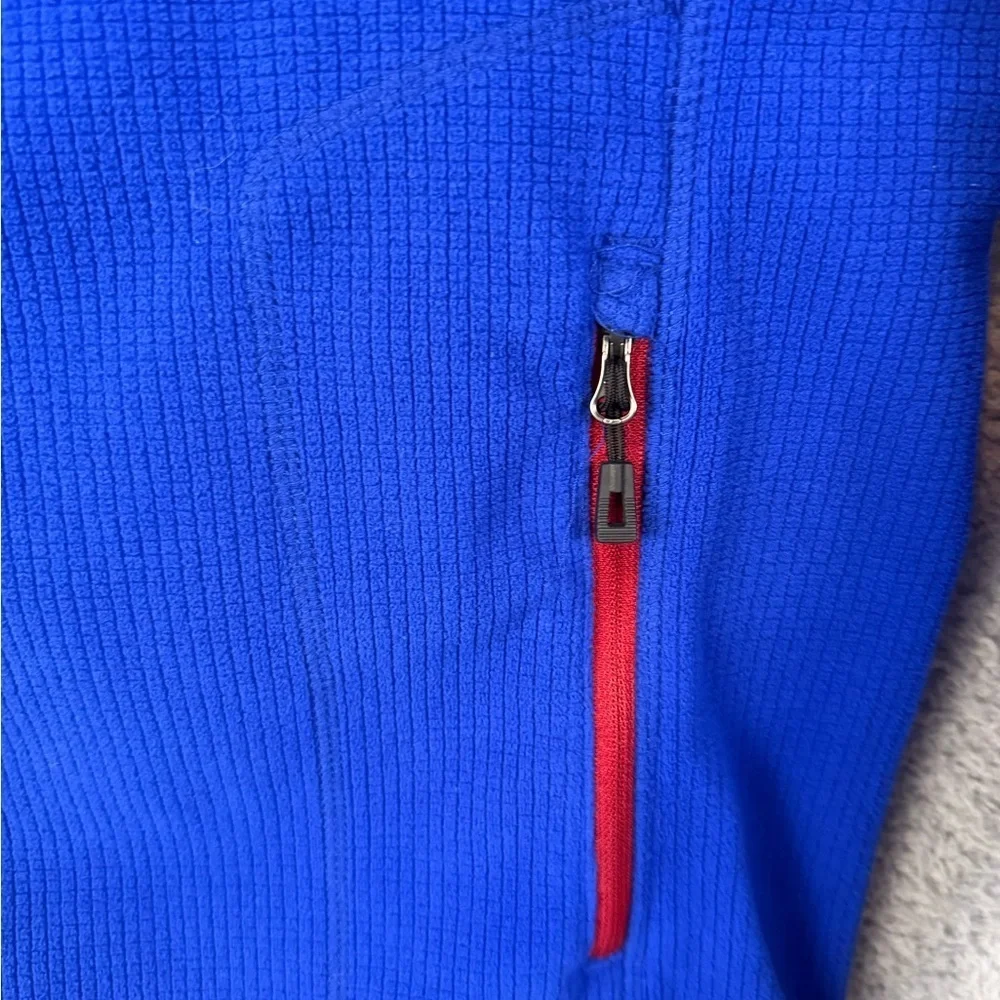 Orvis mens troutbum Blue Jacket with Red Trim L